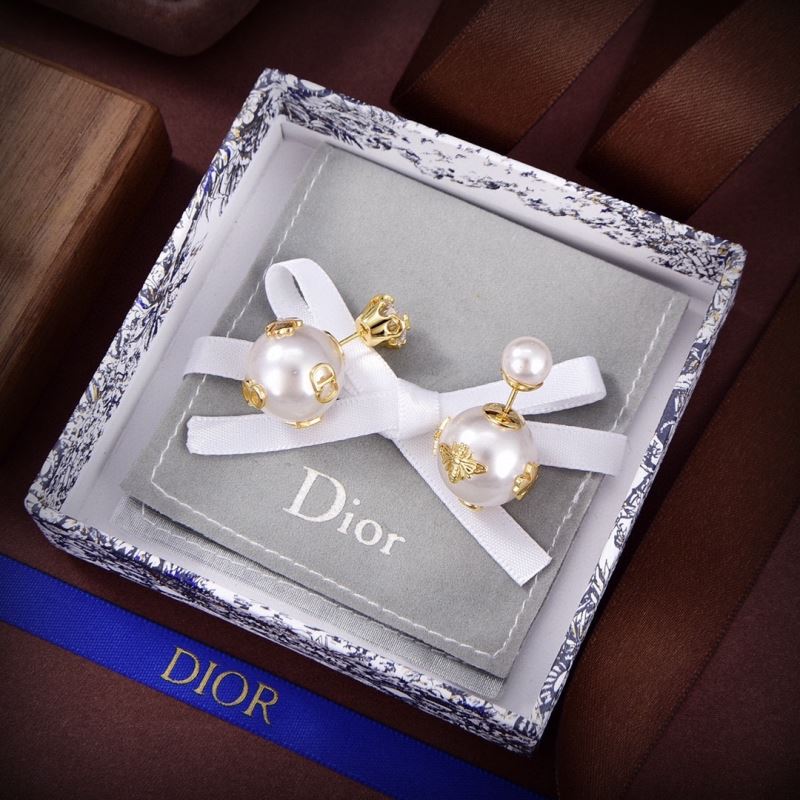 chr1st1an D10r earrings
